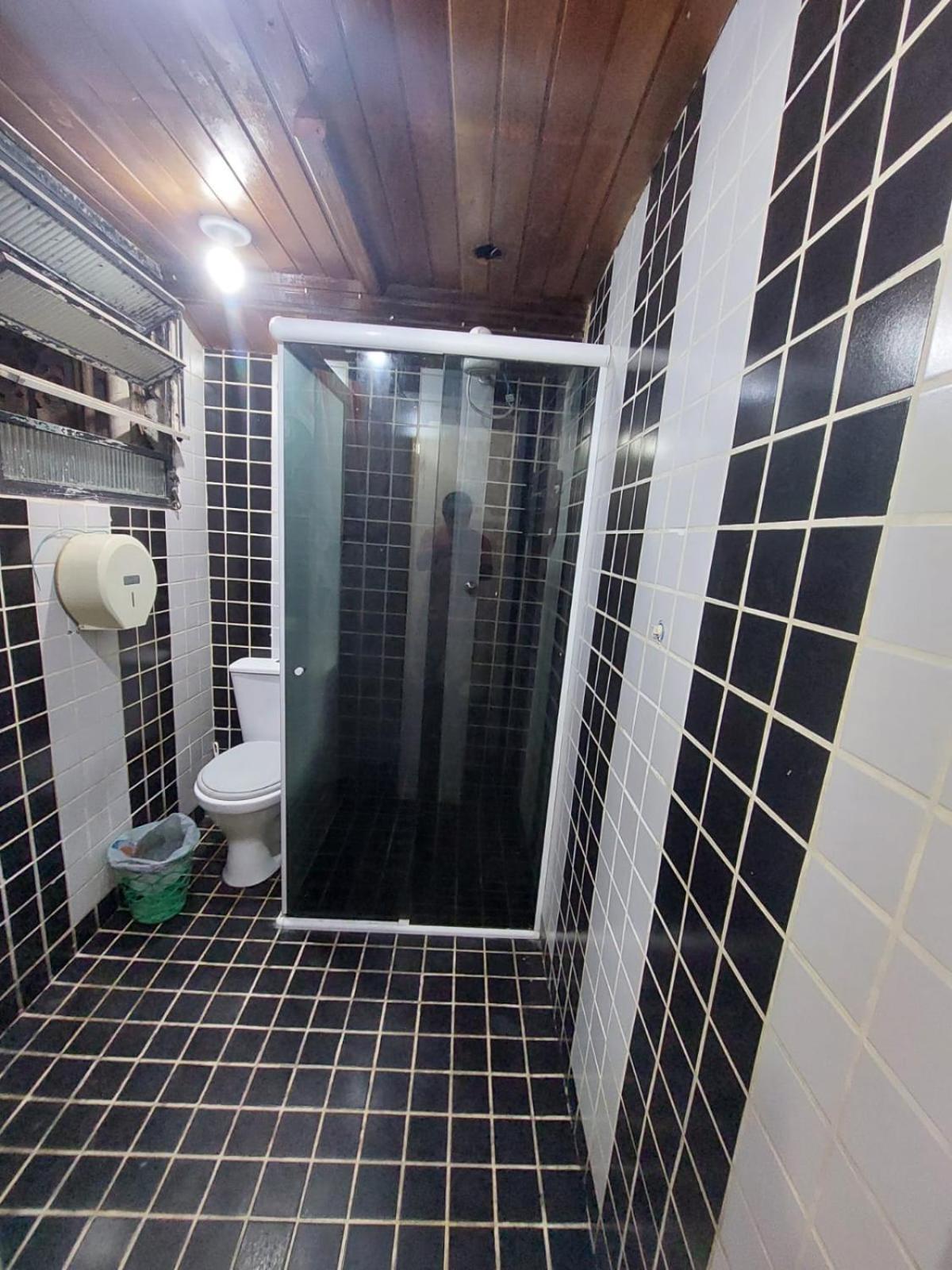 Bom E Familiar Hostal